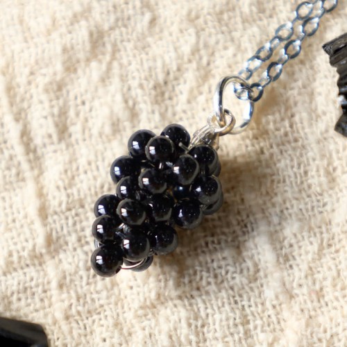 Garnet Red Agate Black Onyx Protection Necklace Pendant