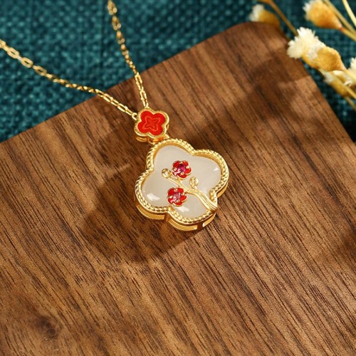 24K Gold Plated White Jade Four Leaf Clover Necklace 24K Gold Plated White Jade Four Leaf Clover Necklace
