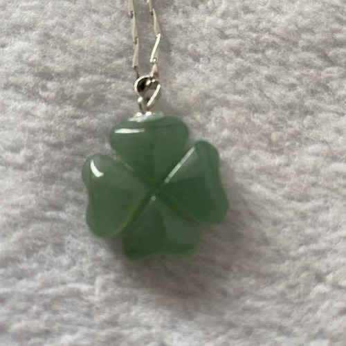 925 Sterling Silver Green Aventurine Four Leaf Clover Necklace 925 Sterling Silver Green Aventurine Four Leaf Clover Necklace