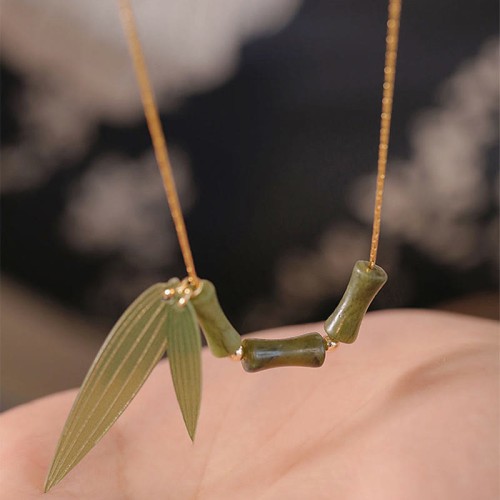 Bamboo Leaf Jade Wealth Pendant Necklace Bamboo Leaf Jade Wealth Pendant Necklace