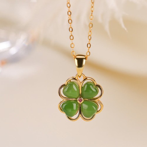 925 Silver Hetian Jade Four Leaf Clover Necklace 925 Silver Hetian Jade Four Leaf Clover Necklace