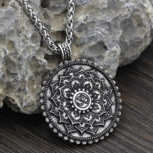 Six True Words Peace Flower Pattern Necklace
