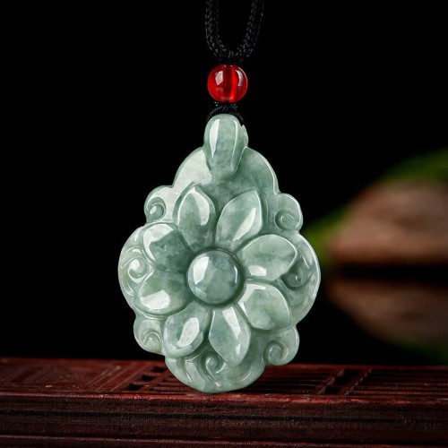 Natural Jade Kalanchoe Flower Luck Necklace Pendant