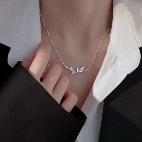 Bamboo Leaf Copper Zircon Wealth Necklace Pendant Bamboo Leaf Copper Zircon Wealth Necklace Pendant