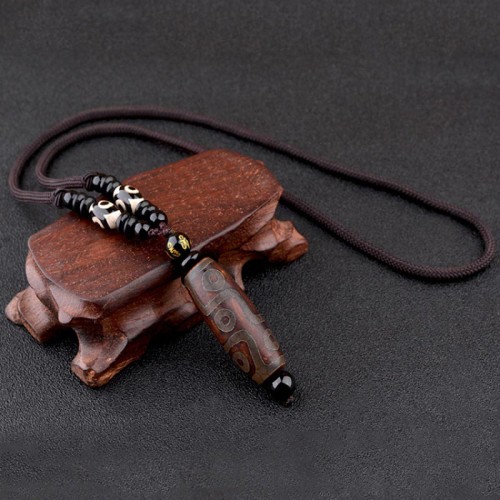 Nine-Eye Dzi Bead Wealth Necklace Nine-Eye Dzi Bead Wealth Necklace
