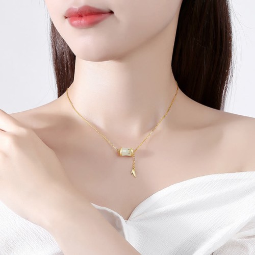 925 Silver Hetian White Jade Bamboo Leaf Necklace 925 Silver Hetian White Jade Bamboo Leaf Necklace