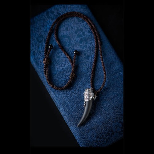 925 Silver Black Obsidian Wolf Tooth Strength Necklace 925 Silver Black Obsidian Wolf Tooth Strength Necklace