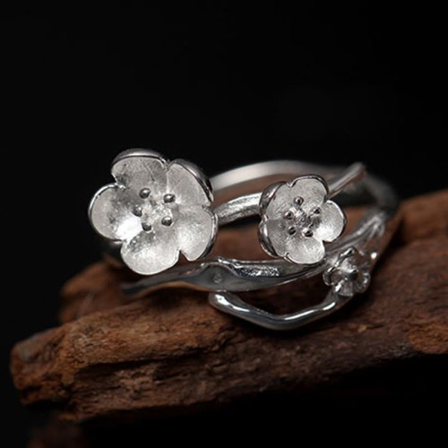 925 Silver Plum Blossom Balance Ring 925 Silver Plum Blossom Balance Ring