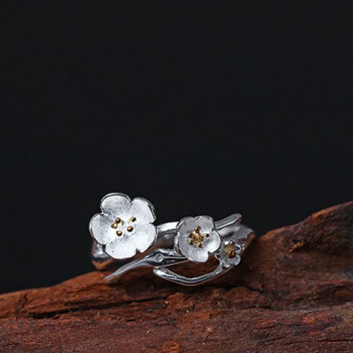 925 Silver Plum Blossom Balance Ring 925 Silver Plum Blossom Balance Ring