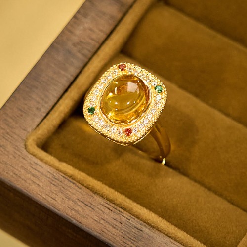 Amber Flower Diamond Confidence Ring Amber Flower Diamond Confidence Ring