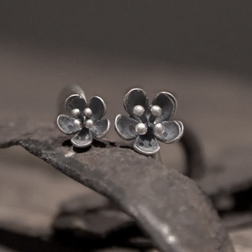925 Sterling Silver Flowers Ring 925 Sterling Silver Flowers Ring