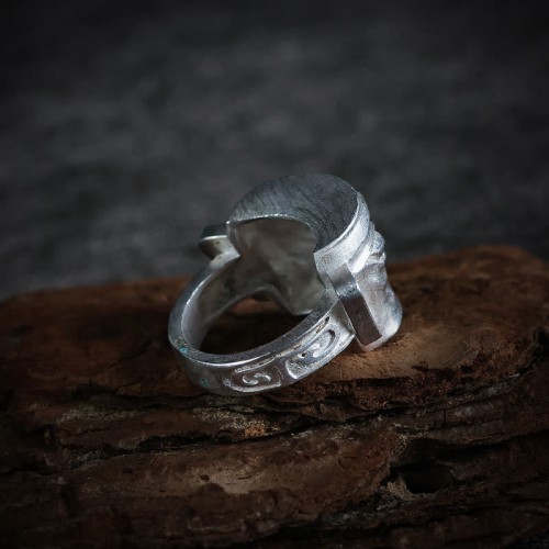 Vintage Dragon Pattern Protection Ring
