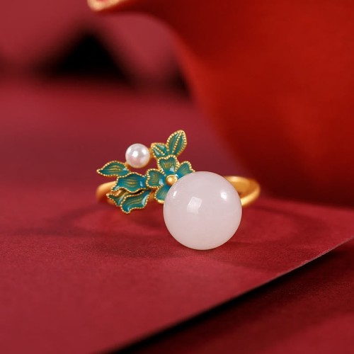 White Jade Pearl Flower Blessing Set White Jade Pearl Flower Blessing Set