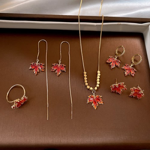 Maple Leaf Zircon Luck Set Maple Leaf Zircon Luck Set