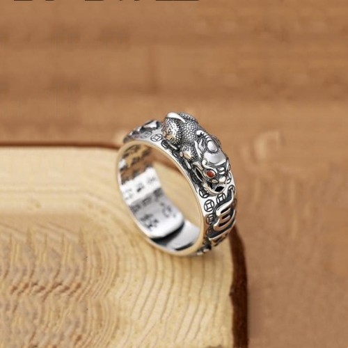 Tibetan 990 Sterling Silver Om Mani Padme Hum PiXiu Vajra Ring Tibetan 990 Sterling Silver Om Mani Padme Hum PiXiu Vajra Ring