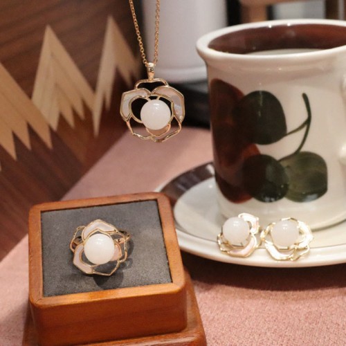 925 Silver Plated Gold Hetian White Jade Necklace Set 925 Silver Plated Gold Hetian White Jade Necklace Set