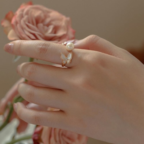 14K Gold Plated Tridacna Butterfly Blessing Ring Set 14K Gold Plated Tridacna Butterfly Blessing Ring Set