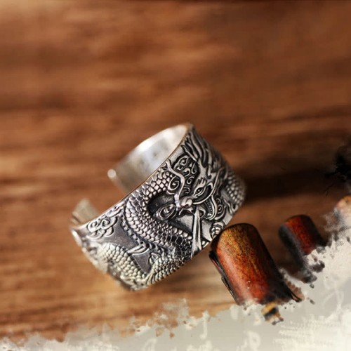 999 Sterling Silver Dragon Carved Protection Ring 999 Sterling Silver Dragon Carved Protection Ring