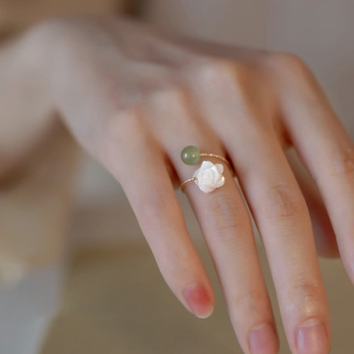 14K Gold Plated Tridacna Stone Rose Flower Jade Blessing Ring 14K Gold Plated Tridacna Stone Rose Flower Jade Blessing Ring