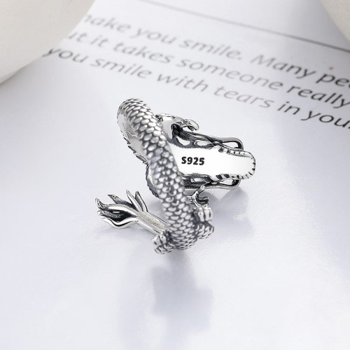 Vintage 925 Silver Year of the Dragon Luck Ring Vintage 925 Silver Year of the Dragon Luck Ring