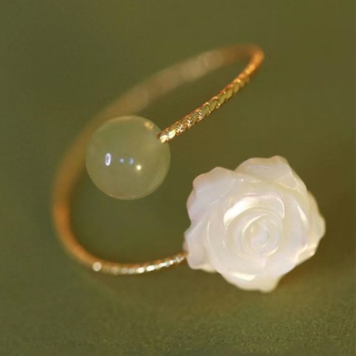 14K Gold Plated Tridacna Stone Rose Flower Jade Blessing Ring 14K Gold Plated Tridacna Stone Rose Flower Jade Blessing Ring