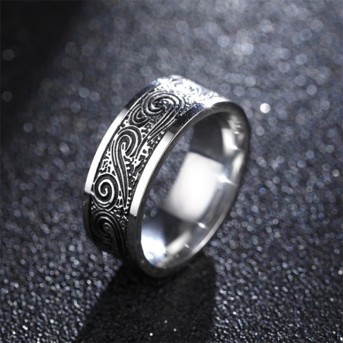 Vintage Wave Auspicious Clouds Titanium Steel Balance Ring