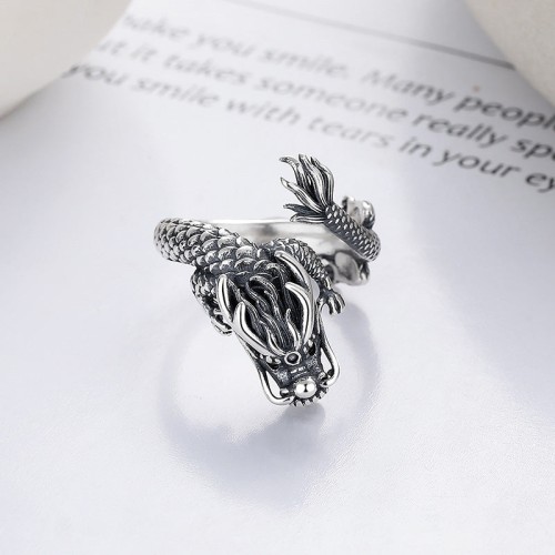 Vintage 925 Silver Year of the Dragon Luck Ring Vintage 925 Silver Year of the Dragon Luck Ring