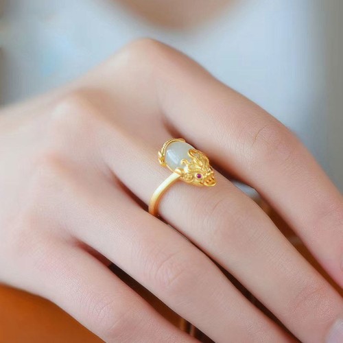 18K Gold-Plated Pixiu Jade Wealth Ring 18K Gold-Plated Pixiu Jade Wealth Ring