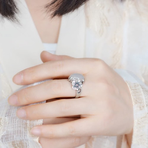 990 Sterling Silver Chalcedony Harmony Ring 990 Sterling Silver Chalcedony Harmony Ring