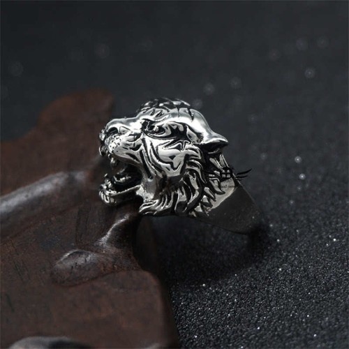 Men's Tiger Head Titanium Steel Punk Rock Ring Men's Tiger Head Titanium Steel Punk Rock Ring
